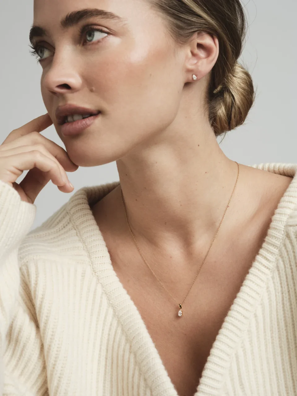 13BelleGoldNecklaceWhiteMB08283661-original_1449513