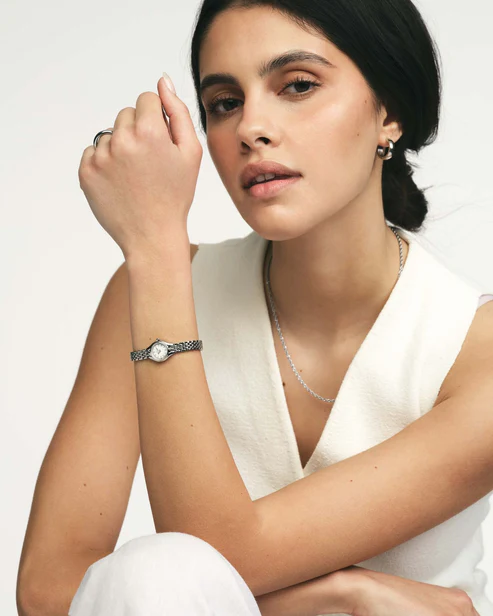 02HeritagePetiteSteelWatchMB16144408-original_1514182_4x5-original_1525076