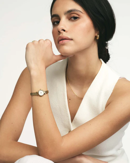 05VintageGoldWatchMB16174641-edit-original_1514192_4x5-original_1525066