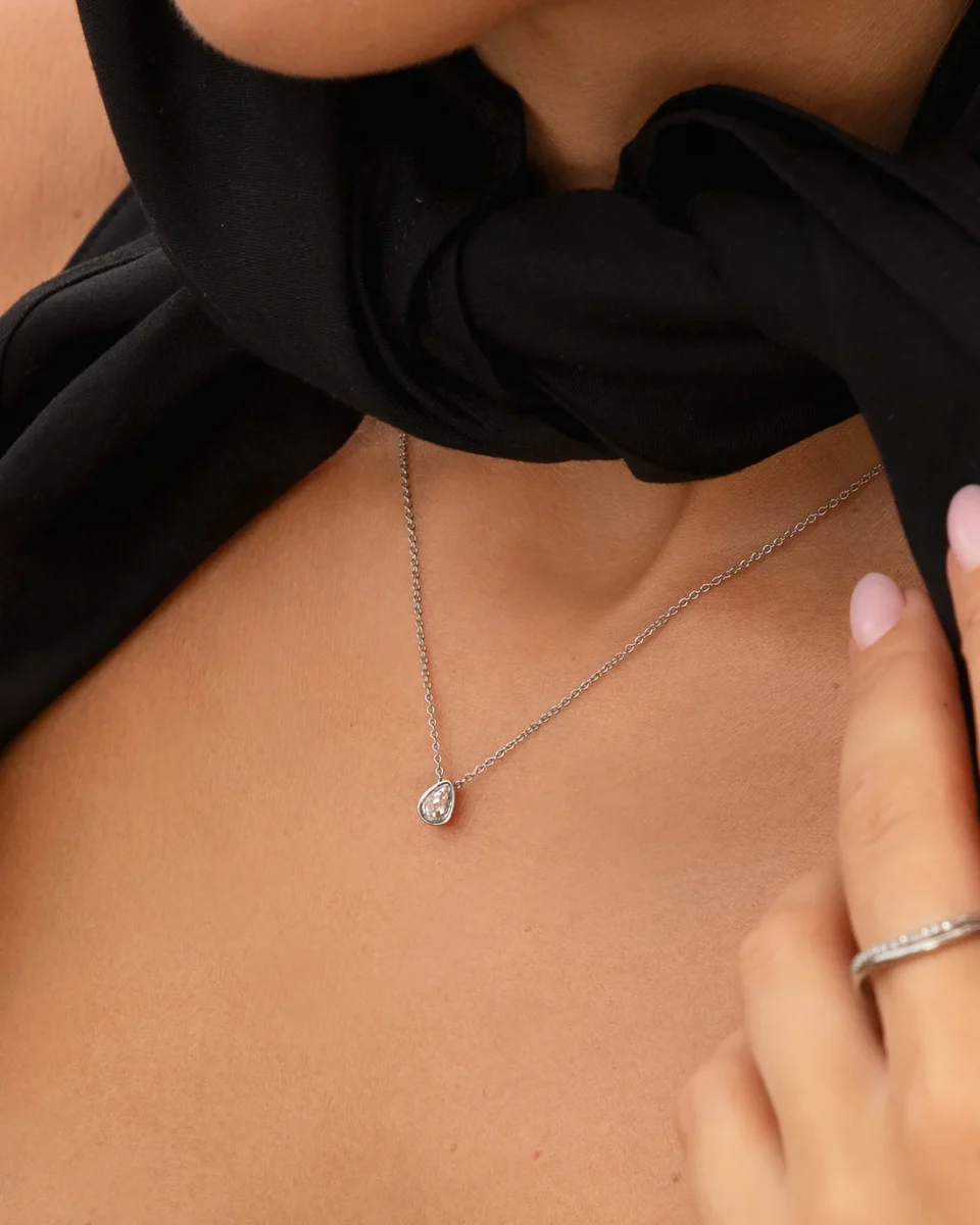 Kenza-Celestesteelnecklace2-MB1726-original_1548345