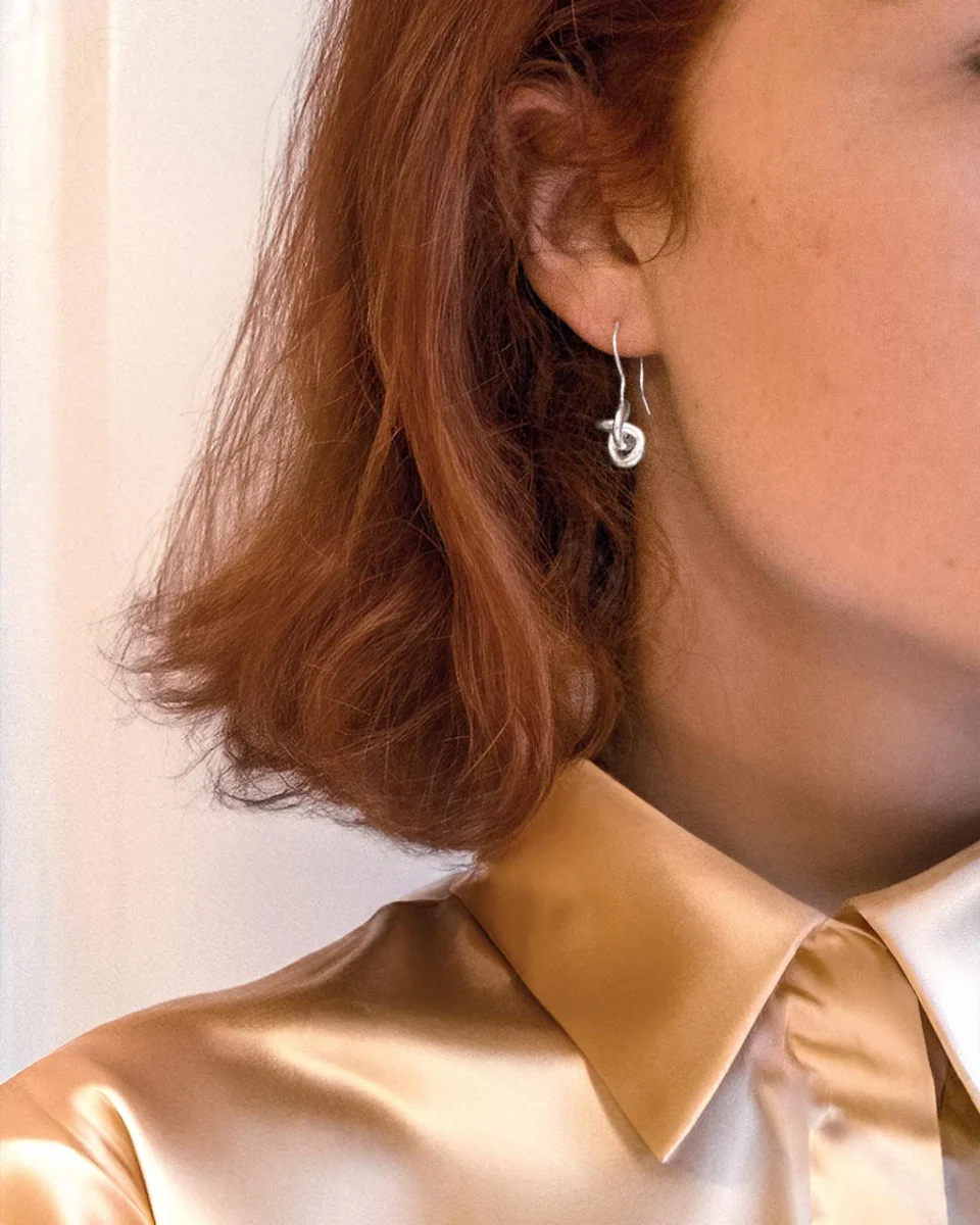 Le-Knot-earrings-short-02